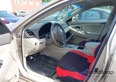 2007 Toyota Camry Ce/Le/Xle/Se z USA, uszkodzony, nr VIN 4T1BE46K67U130583